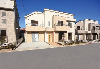 自然光あふれる開放的な住まい